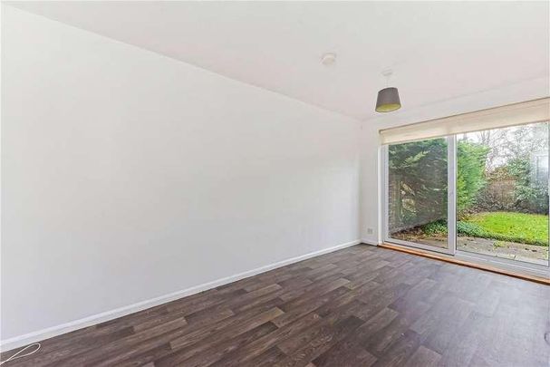 Elder Close, Winchester, United Kingdom, SO22 - Photo 1