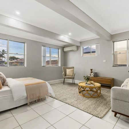One Bedroom Unit - Utilities included - Photo 4
