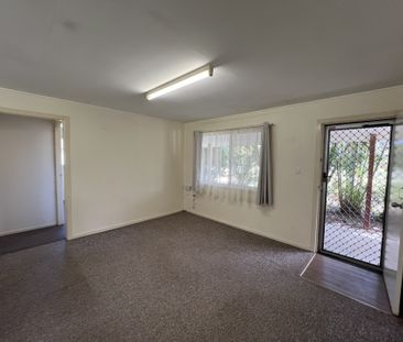 Three bedroom home in Wardell - Photo 5