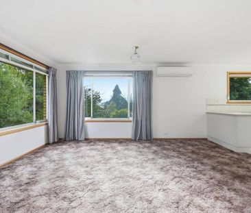 Comfortable Family Living in the Heart of Montrose - Photo 6