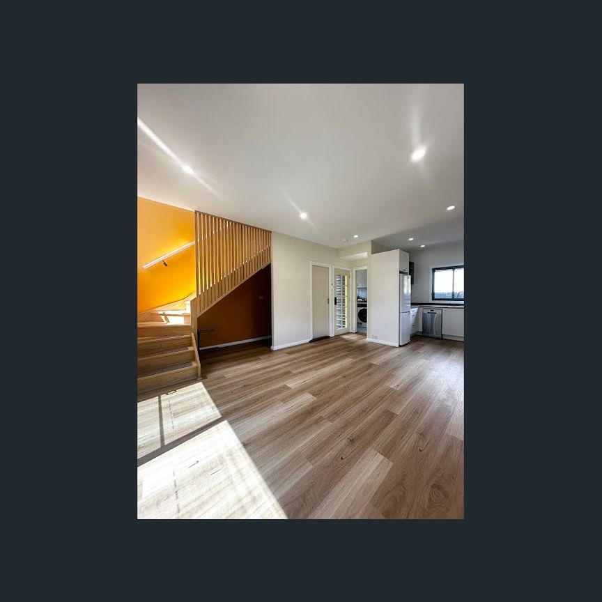 Newly Built Two Bedroom Flat! - Photo 1