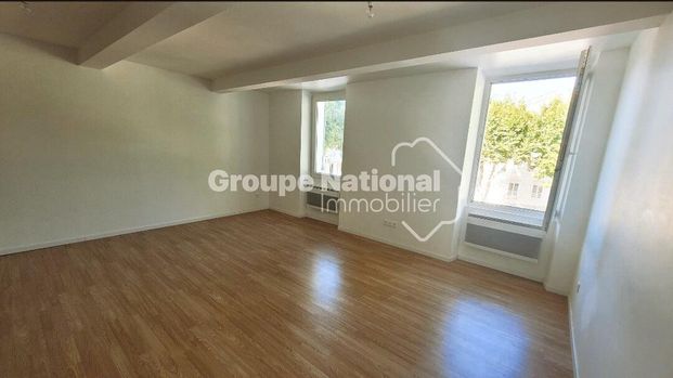 Location Appartement 2 pièces 52m² GONFARON 83590 - Photo 1