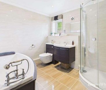 Hammersley Lane, Penn, HP10 - Photo 1