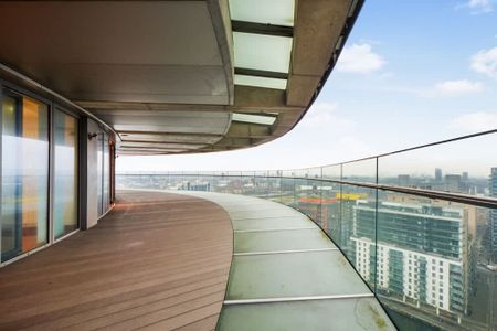 Arena Tower, Crossharbour Plaza E14 - Photo 3