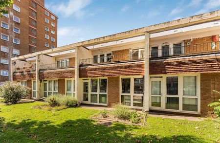 3 bedroom flat to rent - Photo 2