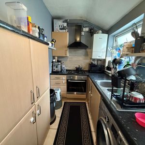 2 bedroom terraced house to rent - Photo 2