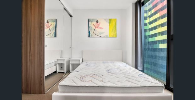 Swanston Central - 2 Bed 2 Bath Furnished Apartment Available - Photo 1