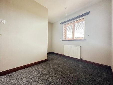 5 bedroom semi-detached house to rent - Photo 3