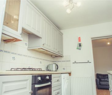 Artillery Road, Guildford, Surrey, GU1 4NN - Photo 2