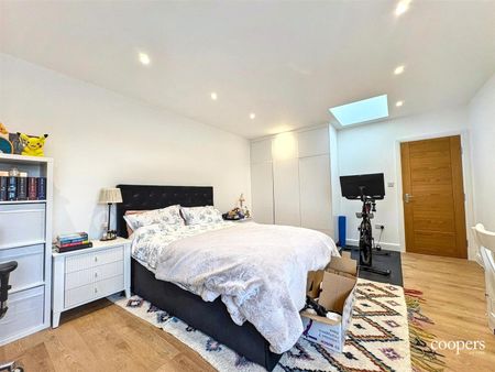 High Street, Ruislip, HA4 - Photo 3