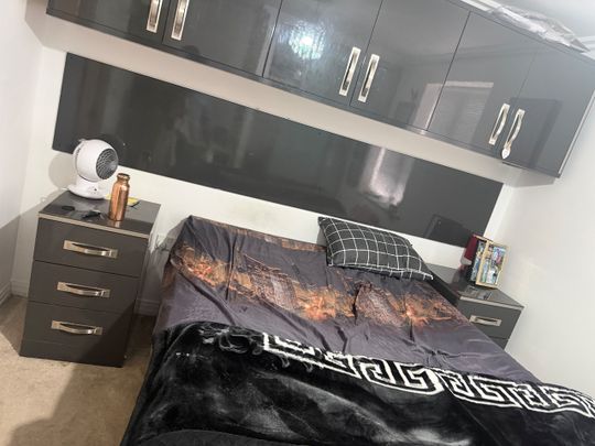 Room in a Shared Flat, Barking, IG11 - Photo 1