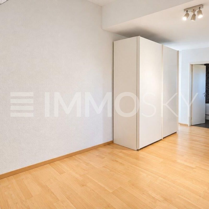 Exklusiver Wohntraum auf zwei Ebenen mit Balkon in Herrliberg - Photo 1