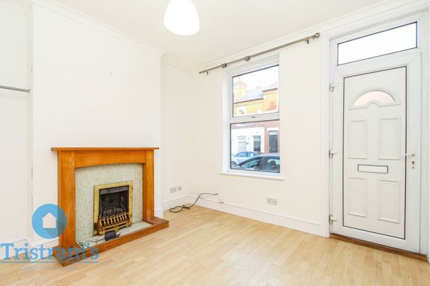 2 bed Mid Terraced House for Rent - Photo 1