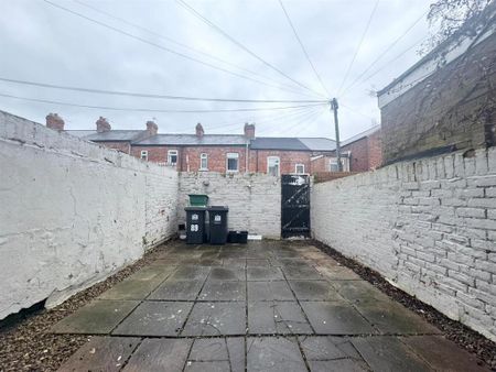 2 bedroom terraced house to rent - Photo 3