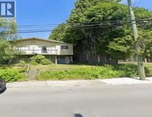 7141 10 AVENUE — 1 Bedroom - Photo 1