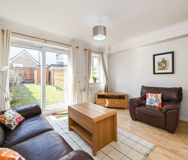 2 bedroom property to rent - Photo 1