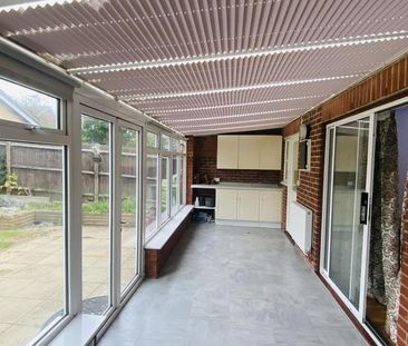 3 bedroom terraced house to rent - Photo 1