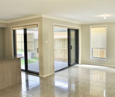 41 Adeline Crescent, Fletcher - Photo 2