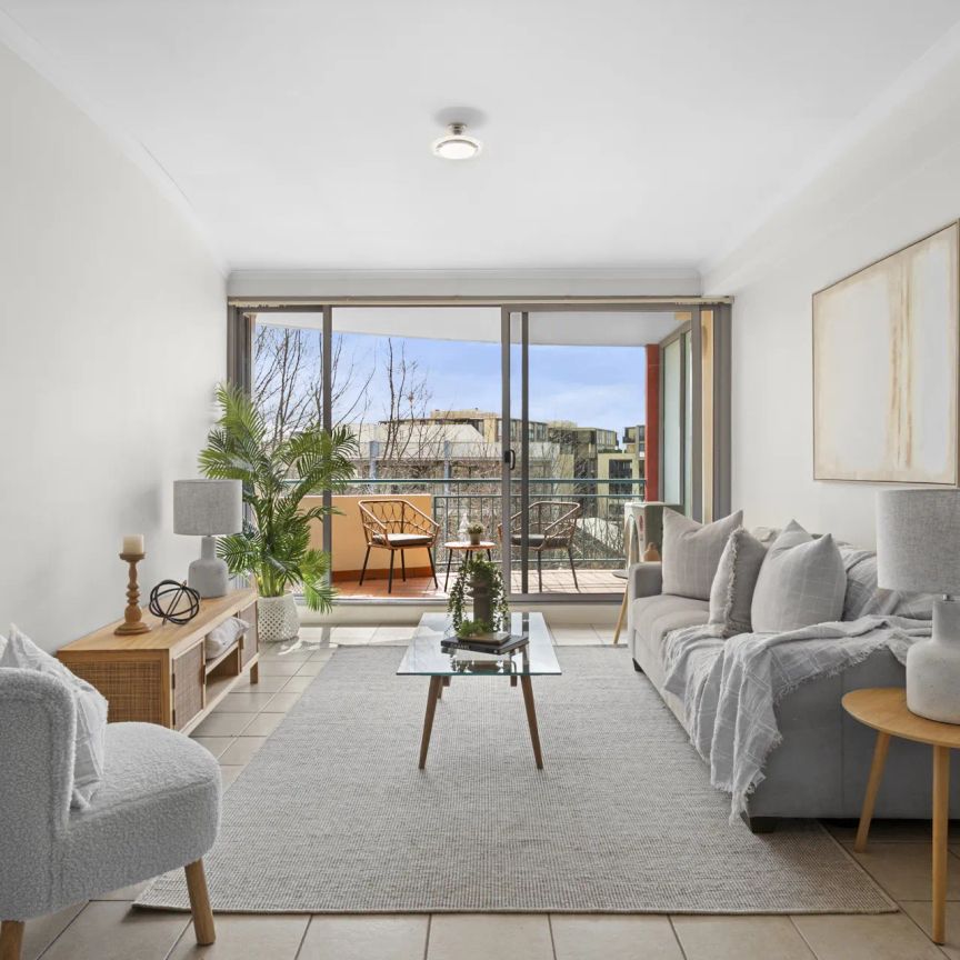 Top Floor Living in the Heart of Griffith - Photo 1