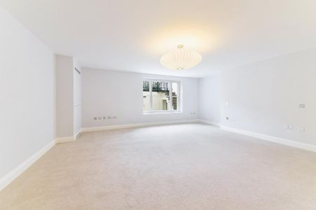 3 bedroom apartment to rent - Photo 3