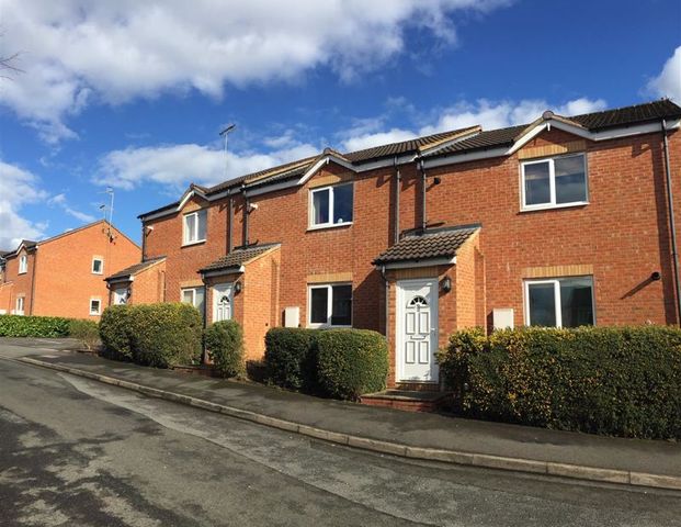 Glendale Terrace Crabbs Cross, Redditch - Photo 1