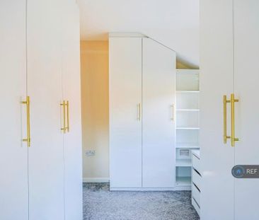 2 bedroom semi-detached house to rent - Photo 4