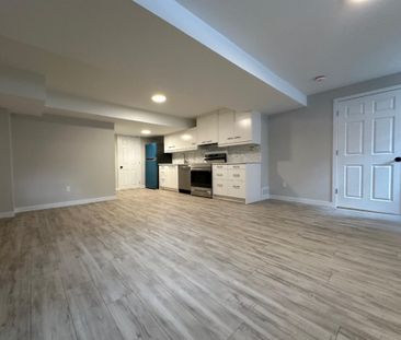 For Lease - 58 Moore Place Unit# B, Barrie, Ontario - Photo 5