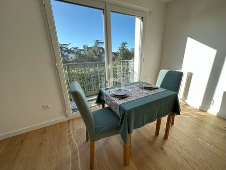 Appartement meublé Nantes 2 pièce(s) 41 m2 avec balcons et place de parking - Photo 3