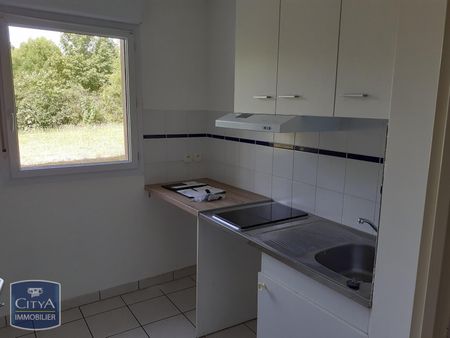 Location Appartement 2 pièces 49m² ONET LE CHATEAU 12850 - Photo 4