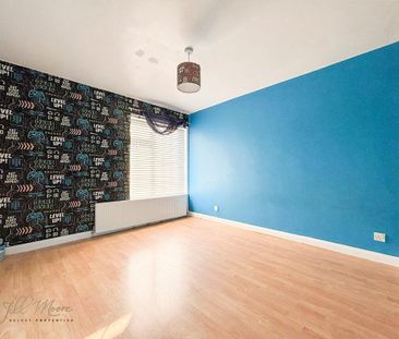 4 bedroom terraced house to rent - Photo 2