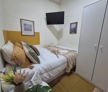 Carrer de Buenos Aires, Barcelona, Catalonia 08029 - Photo 1