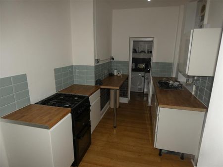 2 bedroom terraced house to rent - Photo 5