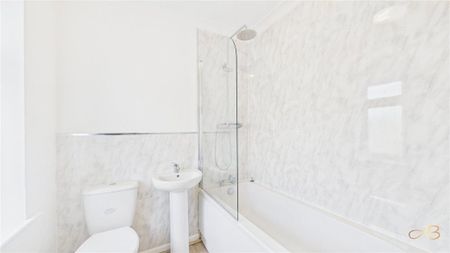 2 bedroom semi-detached house to rent - Photo 4