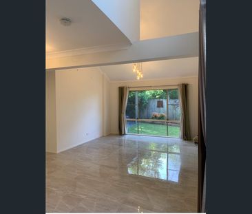 Beautiful Townhouse: Near Carlingford Court. Complex has own playgr... - Photo 4