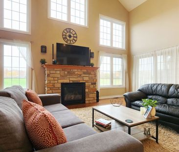 For Lease - 12 Plowright Road Unit# LEASE, Springwater, Ontario - Photo 1