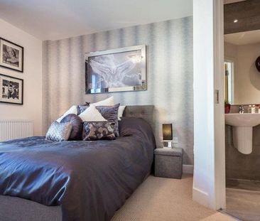 2 bedroom flat to rent - Photo 2