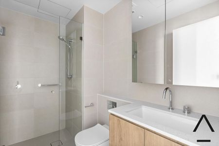 Captivating apartment with breathtaking views - Photo 4