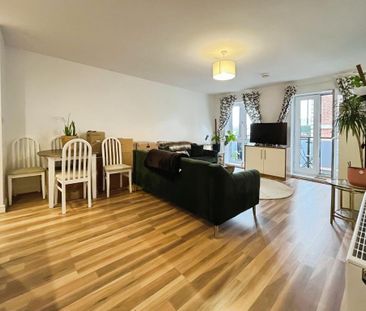 1 bedroom flat to rent - Photo 2