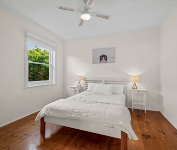 Coastal Three Bedroom Family Home - Photo 5