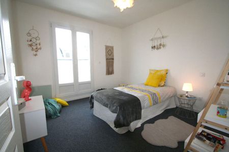 Appartement à louer - REIMS - RUE DES MOISSONS - Photo 5