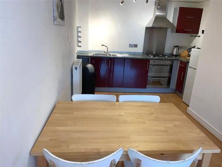 1 bedroom flat to rent - Photo 5