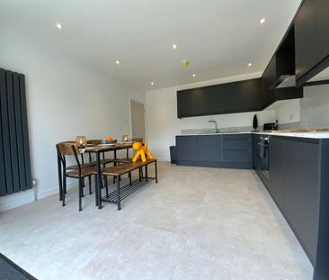 1 bedroom in a house share to rent - Photo 5