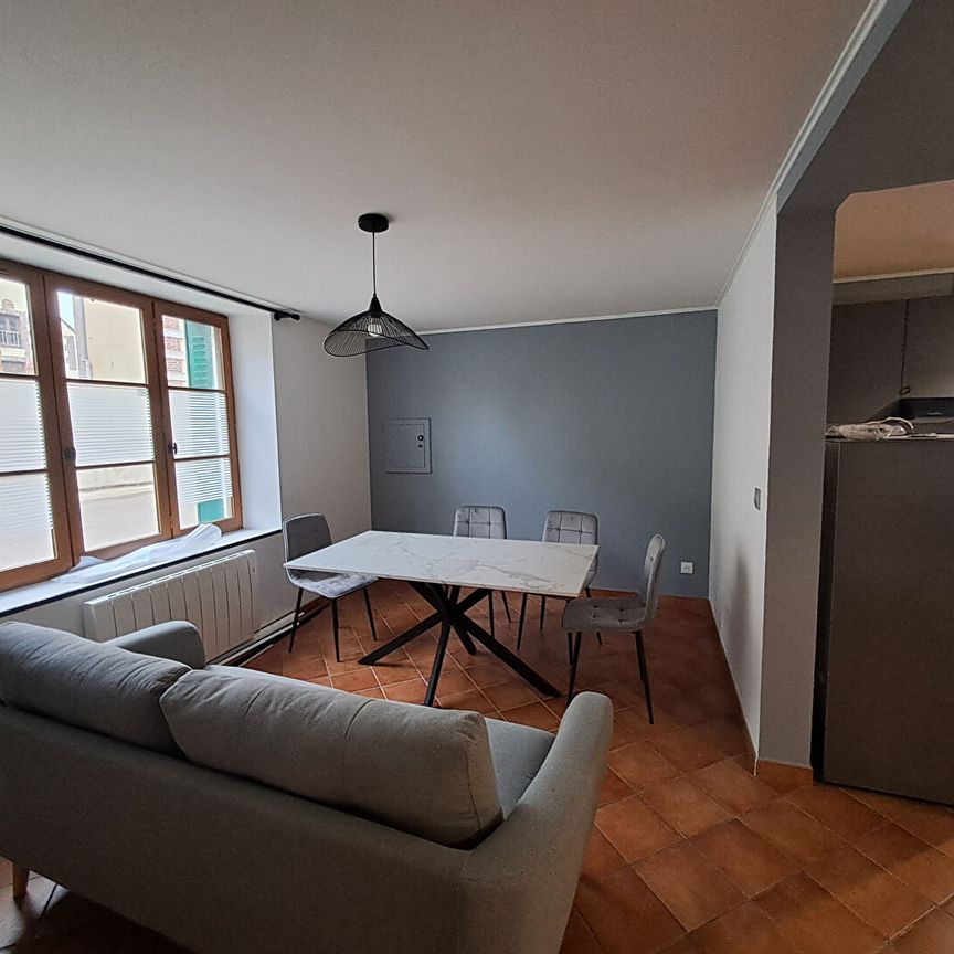 Location Appartement 2 pièces 65m² - Photo 1