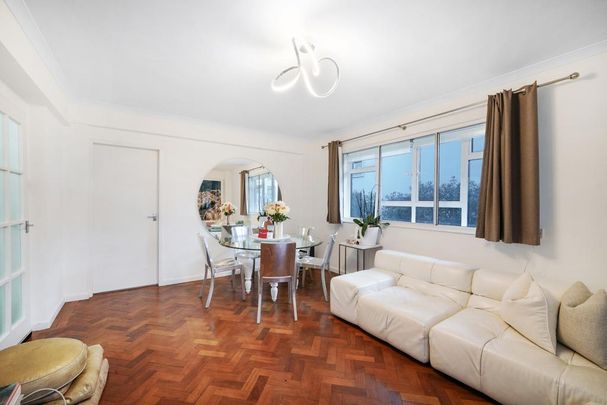 2 bedroom flat to rent - Photo 1