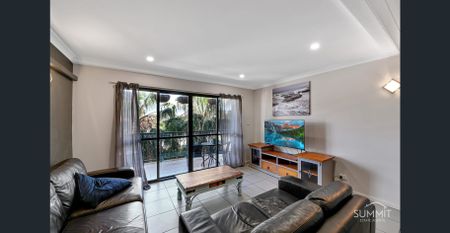 Fully Furnished Unit Right in the Heart of Gladstone - Photo 2
