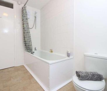 Heathfield Gardens, Stourbridge, DY8 - Photo 4