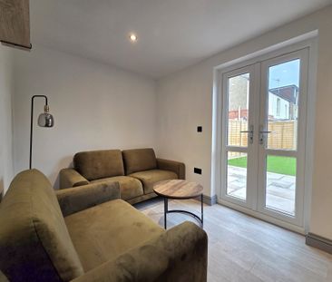 Felix Road, Gosport - Photo 2