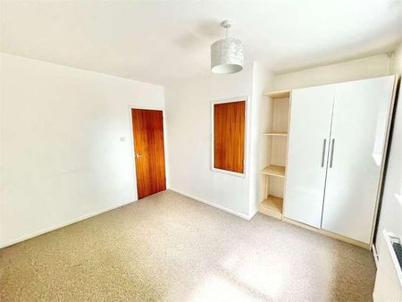 Windsor Road, Wraysbury, TW19 - Photo 3