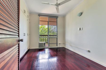 Classic Darwin Elevated House - Photo 5