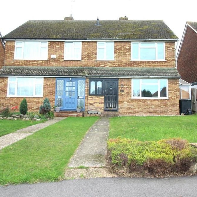 3 bedroom semi-detached house to rent - Photo 1